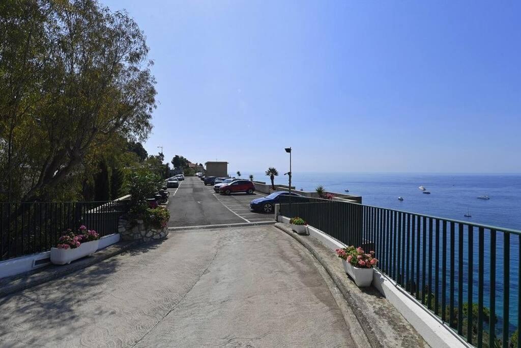 Grand Bleu, Appartamento Vista Mare E Monaco Roquebrune-Cap-Martin Bagian luar foto
