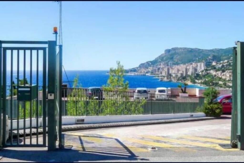 Grand Bleu, Appartamento Vista Mare E Monaco Roquebrune-Cap-Martin Bagian luar foto